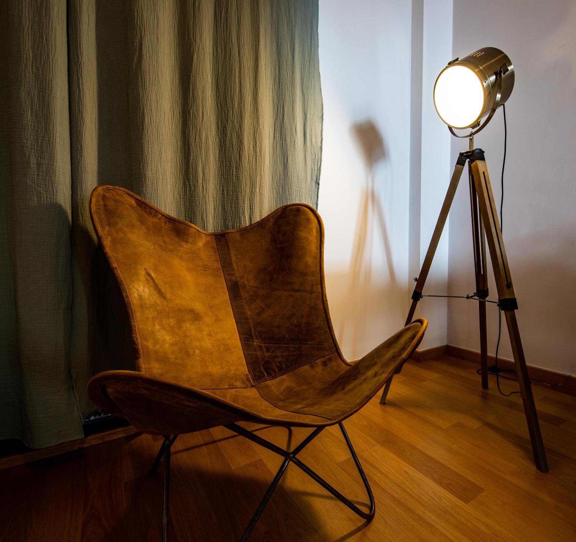 מאלגה Industrial Studio In The City Center By Rems מראה חיצוני תמונה